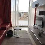 Point - 101moroni Hotel