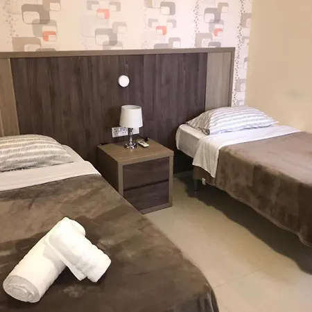 Point - 101moroni * Sliema