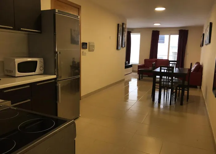 Point - 101moroni Otel Sliema