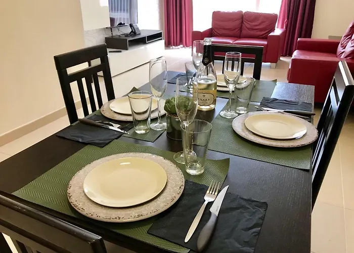 Point - 101moroni Otel Sliema