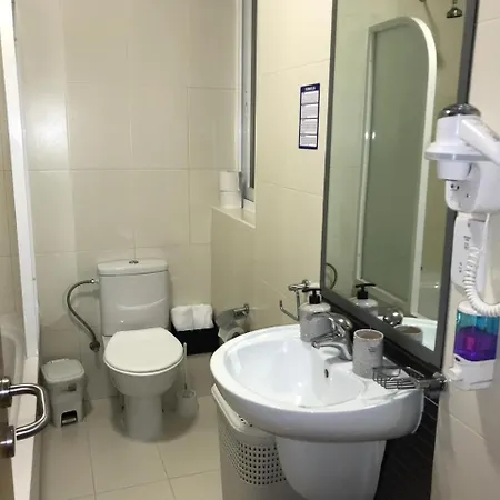 Отель Point - 101moroni Слима