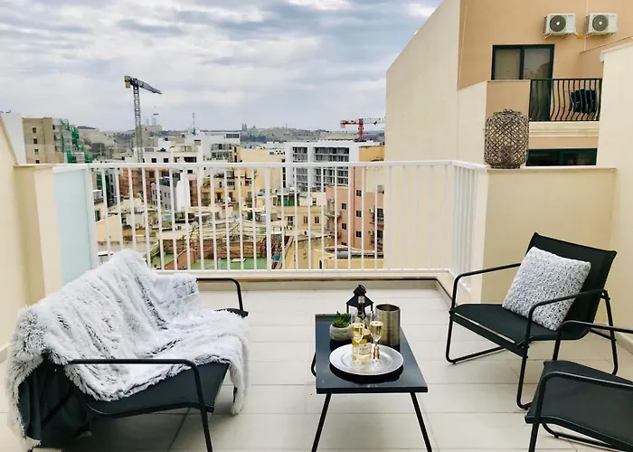 Point - 101moroni Hotel Sliema