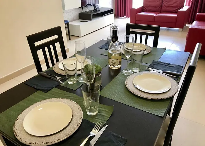 Point - 101moroni Hotel *