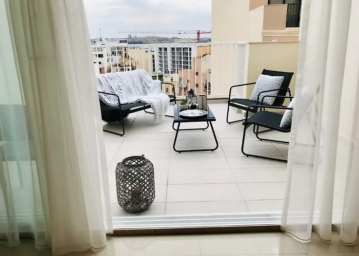 Point - 101moroni Hotel