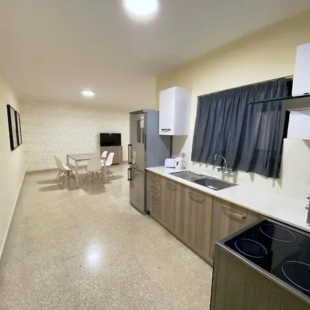 Point - 101moroni Sliema