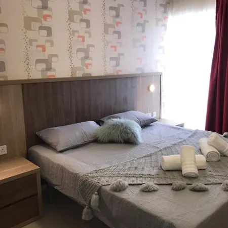 Point - 101moroni Sliema