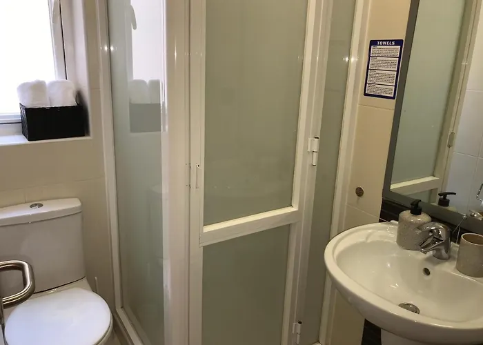 Point - 101moroni Hotel *