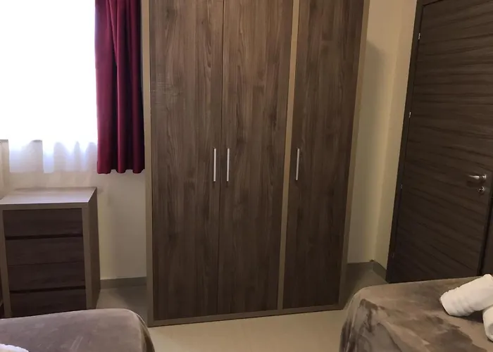 Point - 101moroni Sliema